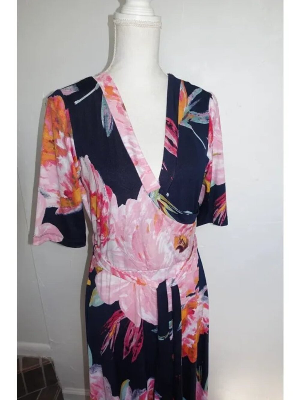 Olivia Matthews Floral V-Neck Wrap Maxi Dress Size L
